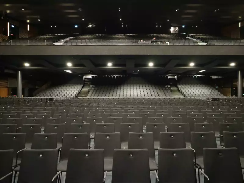 Hall von The Hall Bühnensicht bestuhlt